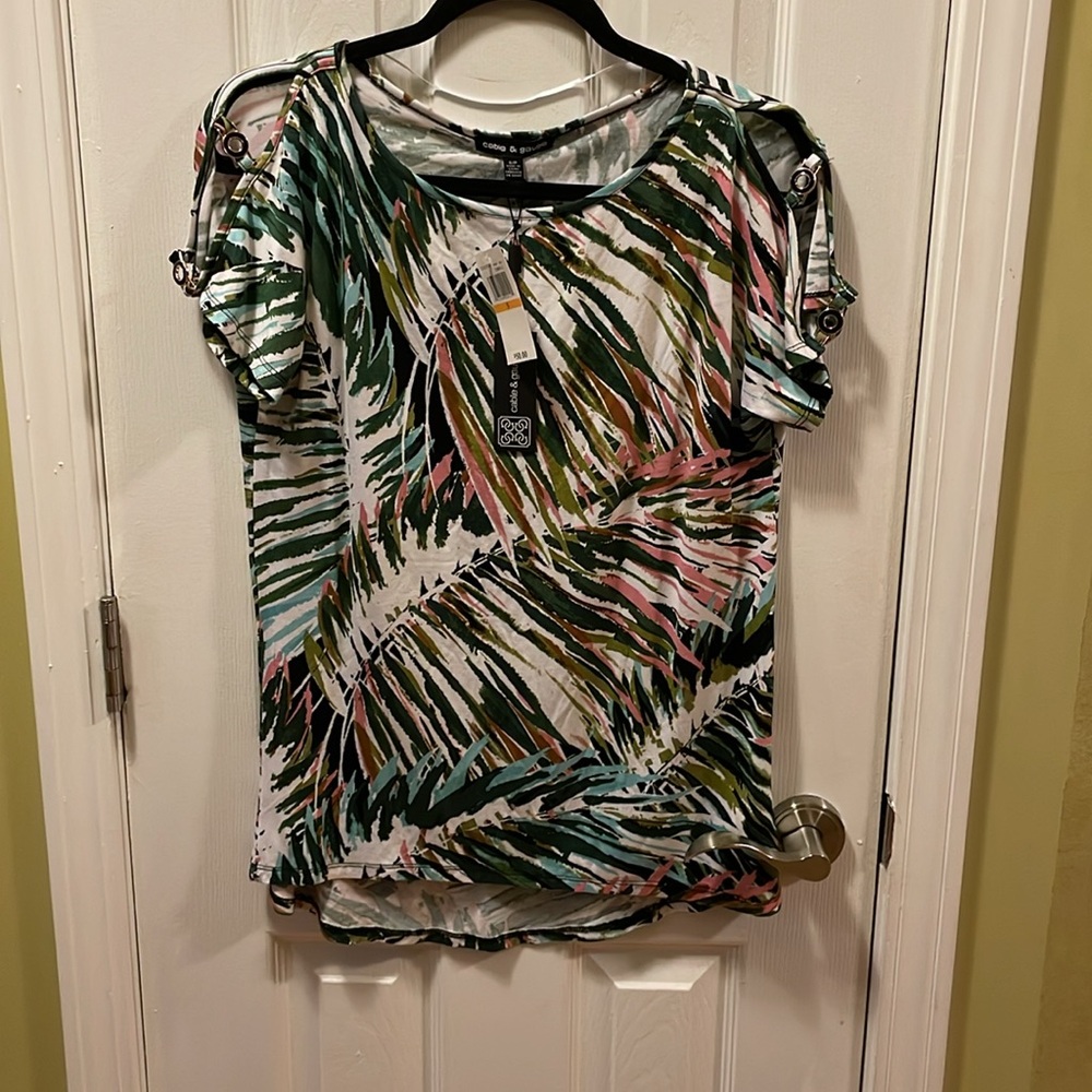 •NWT•CABLE & GAUGE // multi color // cold shoulder // dressy tee // size SM - Picture 11 of 16
